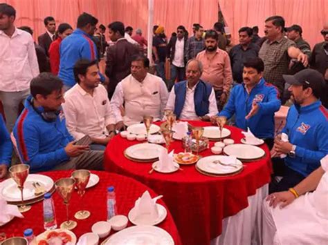 Raipur Bhojpuri Dabang Manoj Tiwari Dinesh Lal Yadav Nirhua Brijmohan