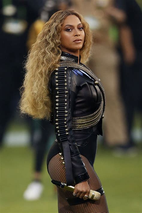 ¿fue Demasiado Reivindicativa La Actuación De Beyoncé En La Super Bowl