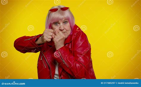 Granny Lesbian Fist Telegraph