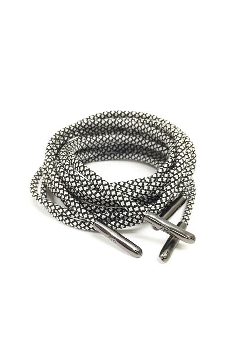Learn how to diamond lace your shoes, very simple instruction for vans, converse and other shoes. Diamond Yeezy shoe laces | Mens accessories, Accessories, Shoe laces