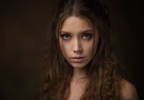 Maxim Maximov Ksenia Kokoreva Women Long Hair Wavy Hair Looking At Viewer Brown Eyes