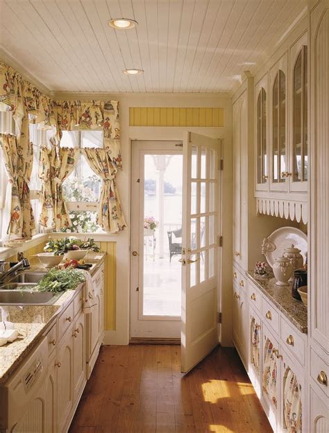 Beautiful Farmhouse Yellow Kitchen Color French Country Kitchens
