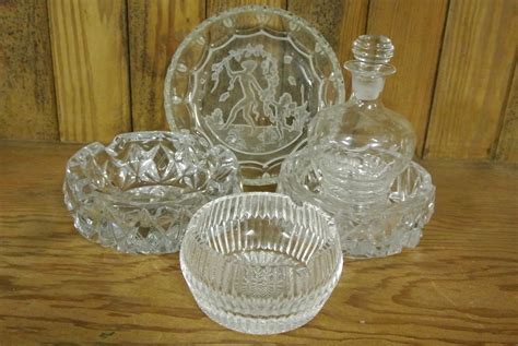 Ceramics Glass A Collection Of Various Crystal And Cut Glass Items To Include 3 Ashtrays An Int