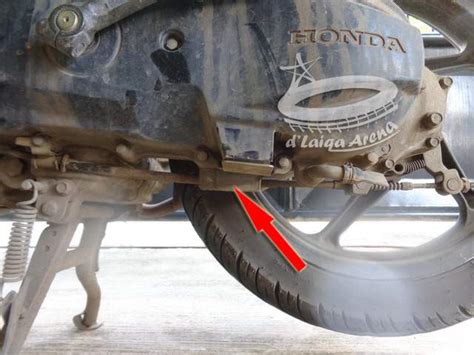 Cara memasang busi motor honda beat memang sedikit sulit di samping letak busi yang tertutup juga lubang busi yang terhalang bodi motor jadi . Letak Busi Pada Beat Karbu / Vario 125 "jendal-jendul ...