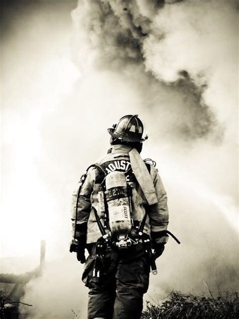 Firefighter Iphone Wallpaper ~ Feuerwehrmann Bombeiros Phlearn Zumbis