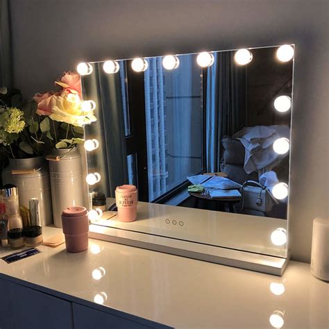 Look And Feel Beautiful With This Discounted Hollywood Style Vanity