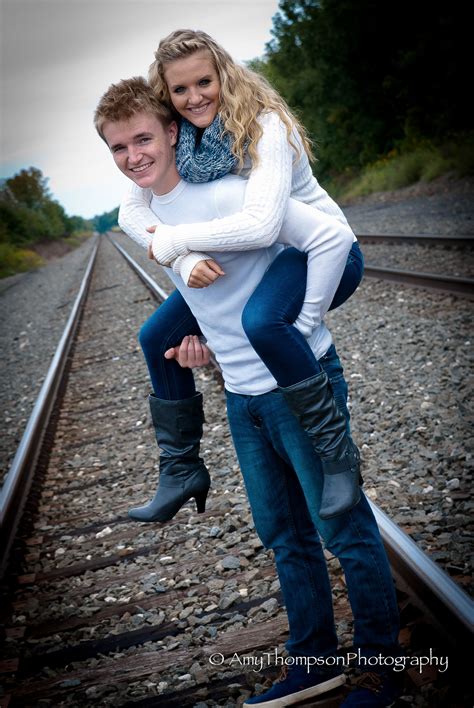 Twins Senior Pictures Twins Brother And Sister Best Friends Outdoor