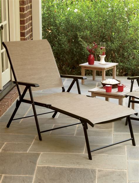 Strong enough to hold a maximum weight of 1000 pounds. Extra-Wide Backyard Folding Lounger | Outdoor dining chair ...