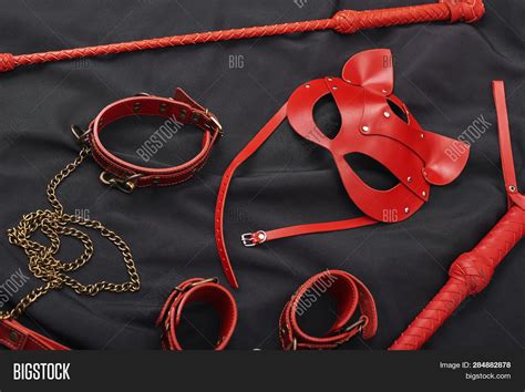 Imagen Y Foto Bdsm Leather Kit Prueba Gratis Bigstock