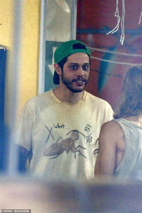 Pete Davidson Dresses Down As He Films Scenes In Cairns For The Comedy