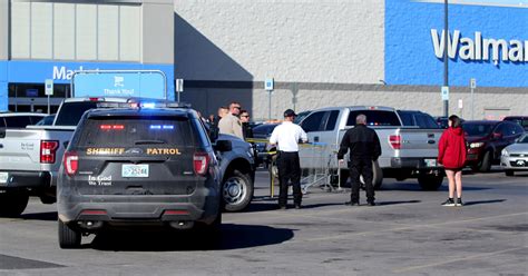 Gunman fatally shoots two people, himself outside Oklahoma Walmart