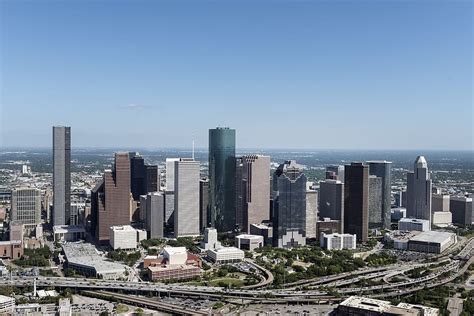 Hd Wallpaper Photo Of Brown And Gray High Rise Buildings During