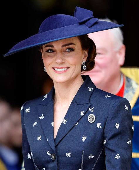 kate middleton camilla wear storied brooches on commonwealth day