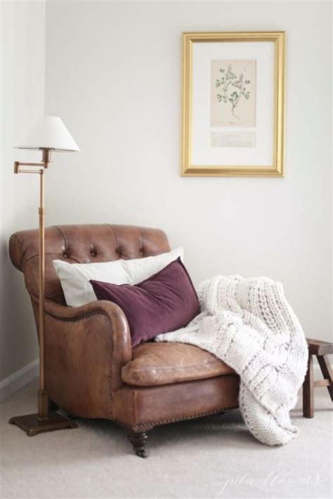 8 Highly Recommended Chair Models For Reading Nook That Book Lovers