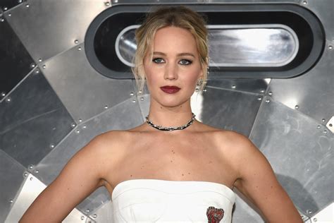 Jennifer Lawrence Addresses Nude Photo Hack It Was So Unbelievably Violating The Independent