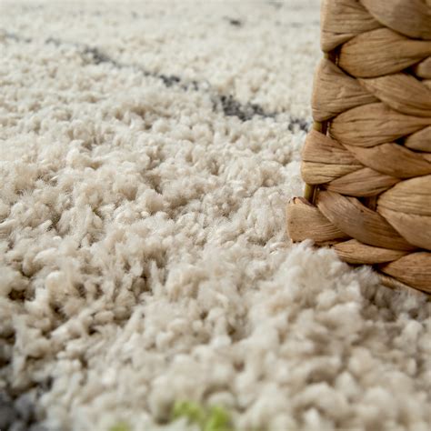 Hochflor teppiche, oder auch shaggy teppiche sind zur raumgestaltung ideal geeignet. Hochflor-Teppich Rauten-Design Beige | Teppich.de