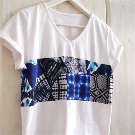 Upcycling An Old T Shirt Into A Modern Top Recyclart Upcycle Shirt