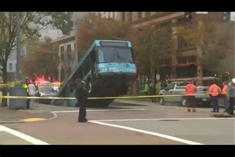Giant Sinkhole Swallows Part Of Bus In Downtown Pittsburgh