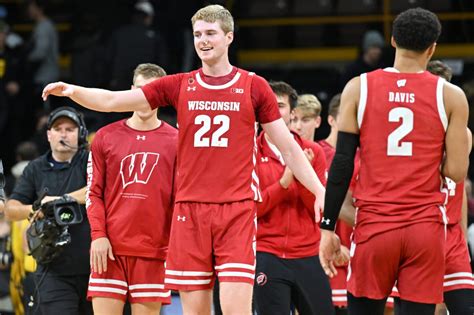Wisconsin Vs Lehigh 121522 College Basketball Picks Predictions Odds Sports Chat Place