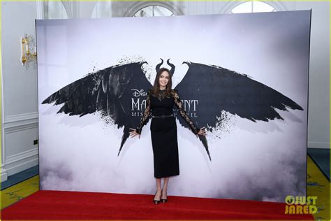 Angelina Jolie Wears Maleficents Horns Again During Mistress Of Evil