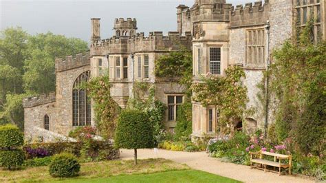 Haddon Hall The Best Medieval Manor House In England