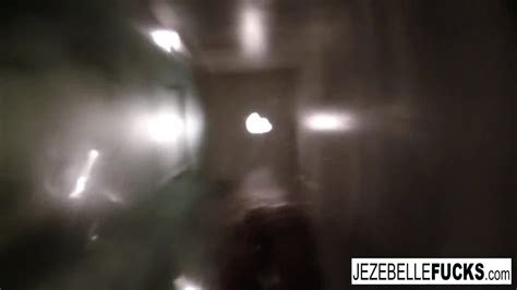 Sexy Jezebelle Bond Films Himself Taking A Bath Xxx Video On Vidz Club