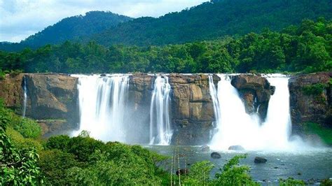 Athirappilly Waterfalls Thrissur Lo Que Se Debe Saber Antes De Viajar Tripadvisor