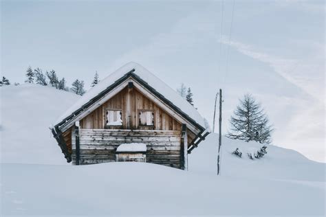 House Covered In Snow · Free Stock Photo