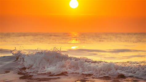 Ocean Sunrise Wallpapers 4k Hd Ocean Sunrise Backgrounds On Wallpaperbat