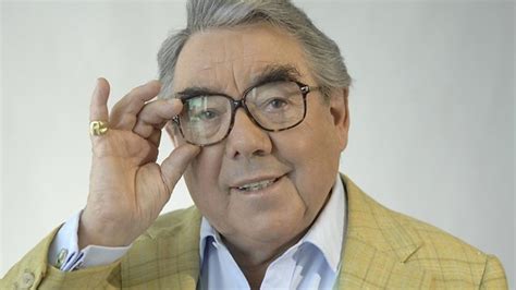 Ronnie Corbett Best Known For The Two Ronnies Dies Aged 85 Bbc News