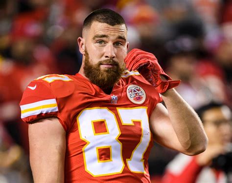 Travis Kelce, George Kittle chase Rob Gronkowski's 2011 record for best