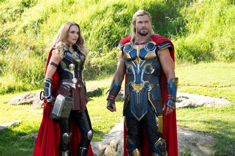 Thor Love And Thunder Review Marvels Thor Movie Rocks Thats It La