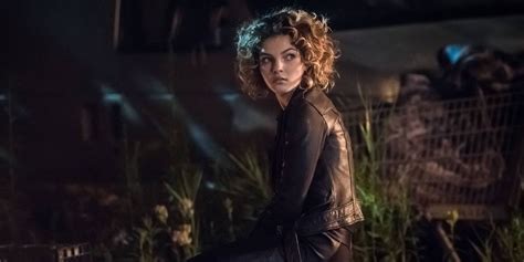 Gotham Debuts Catwoman Outfit For Selina Kyle