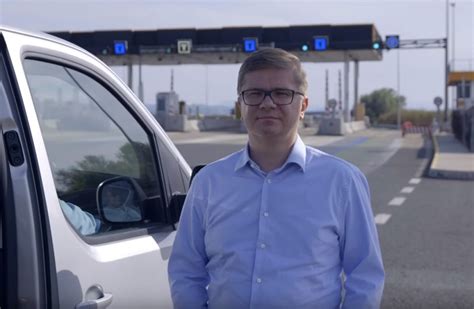 Już ze zwiastuna wynika, że produkcja skupia się m.in. Latkowski: Filmu "Nic się nie stało" nie reżyseruje TVP ...