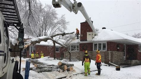 More Snow On Top Of Freezing Rain Causes More Power Outages In Ottawa