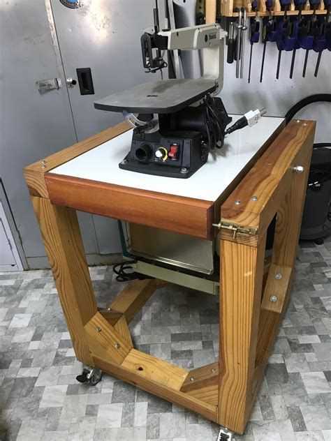 Learn how to make a homemade drill powered scroll saw using wood, metal sheet and survival steel wire. Planer/Scroll saw flip station | Tool stands, Scroll saw, Shop bench