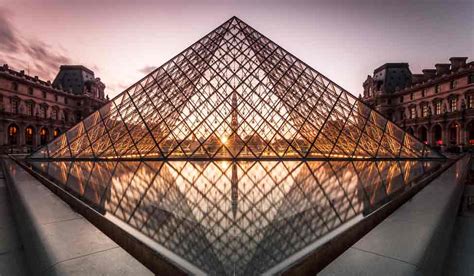 5 Stories About The Louvre
