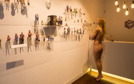 Xxx Photos Nude Girls Visit Museum