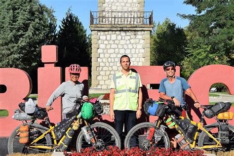 Filipinli Ift Bisikletleriyle Bin Kilometrelik Asya Turuna Kt