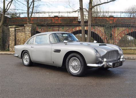 The 1963 aston martin db5 this is the greatest james bond car of all time. Aston Martin DB5 with Goldfinger gadgets for sale | Bond ...
