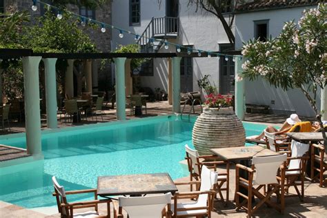 Bratsera Hotel Sets The Bar For Tranquility In Hydra