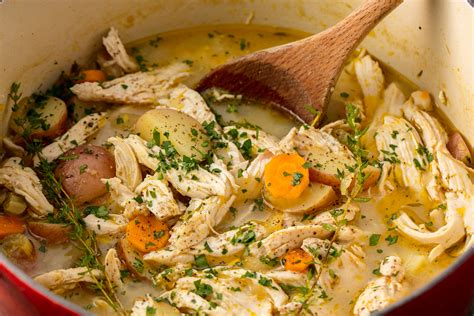 The potatoes carrots and other ingredients really help to stretch this delicious meal. 14 Simple Chicken Stew Recipes - How to Make Easy Chicken Stew—Delish.com