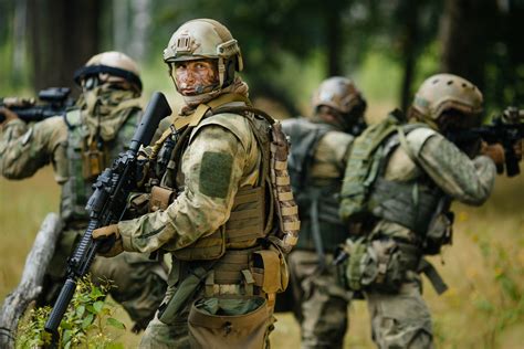 Forskere: Soldater leger, når de er i krig