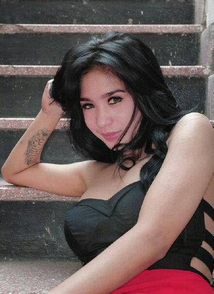 Model Seksi Indonesia Nadia Ervina Bibie Julius Fhoto