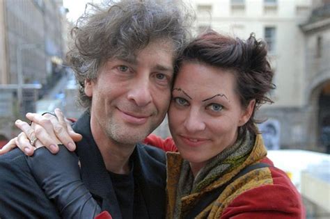 Neil Gaiman Biography Photo Wikis Height Age Personal Life News