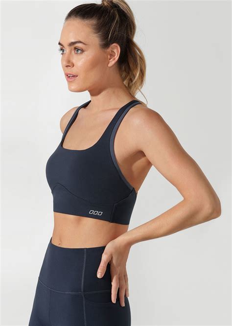 These sports bra provide high impact resistance at competitive prices. Comfortable Support Sports Bra