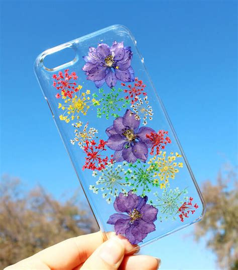 Welcome The Spring Season With These 14 Awesome Flower Phone Case