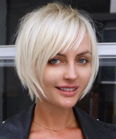 Short Layered Blonde Bob With Bangs Bobbed Hairstyles With Fringe Side