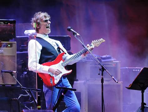 Spinetta Cumpliría 71 Años ¿por Qué Seguimos Escuchando Al Flaco