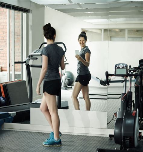 Top Tips To Get Perfect Gym Selfies Using A Gym Wall Mirror Dash Of Wellness